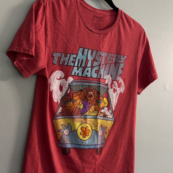Mystery Machine Red Graphic Tee - Picture 6 of 7